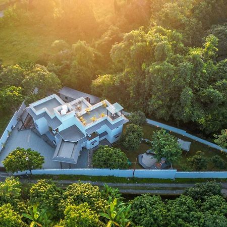 Villa Sierra Sky - Exquisite Elegant 4 Bedroom Villa Ντεχραντούν Εξωτερικό φωτογραφία