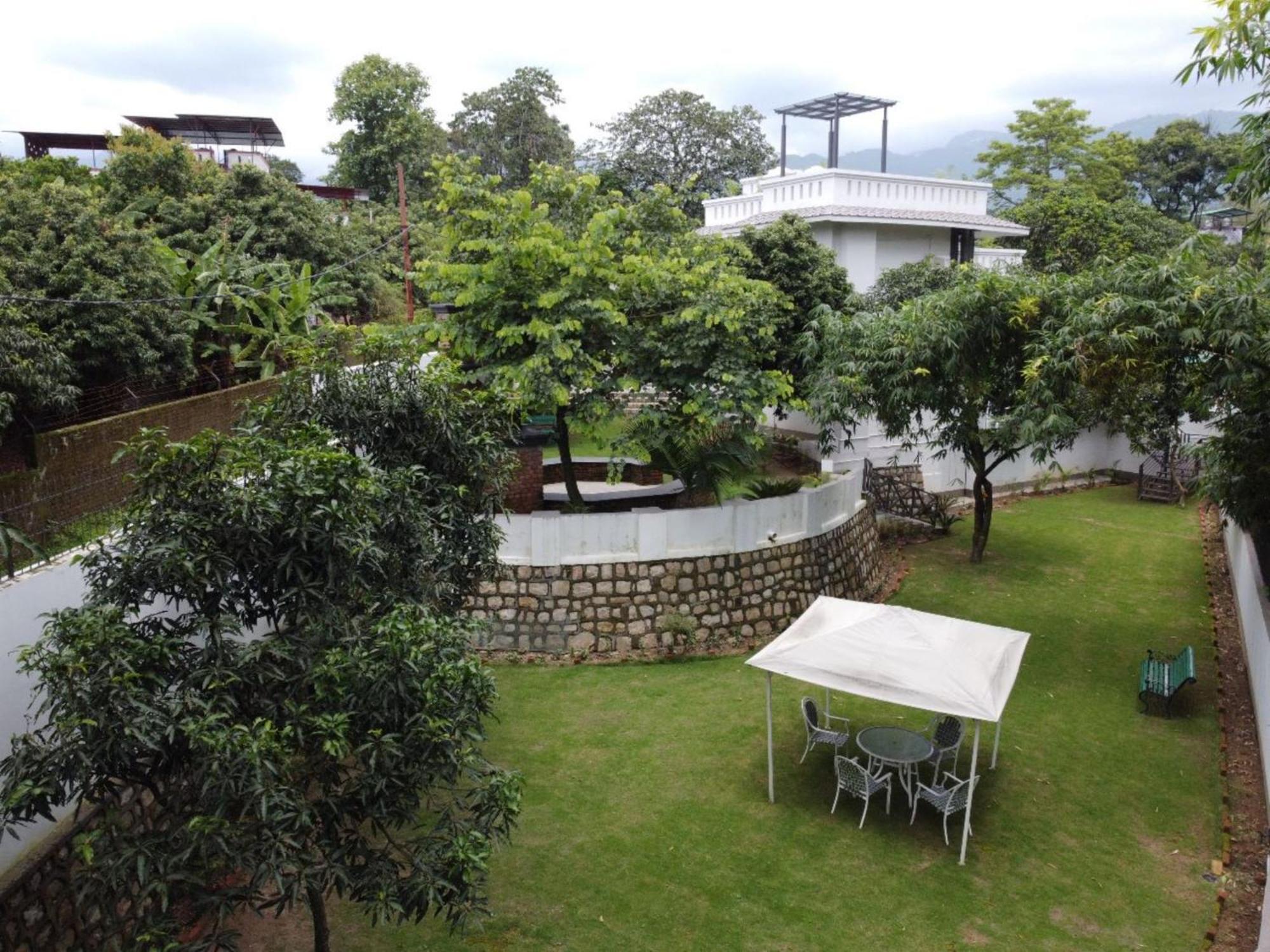 Villa Sierra Sky - Exquisite Elegant 4 Bedroom Villa Ντεχραντούν Εξωτερικό φωτογραφία