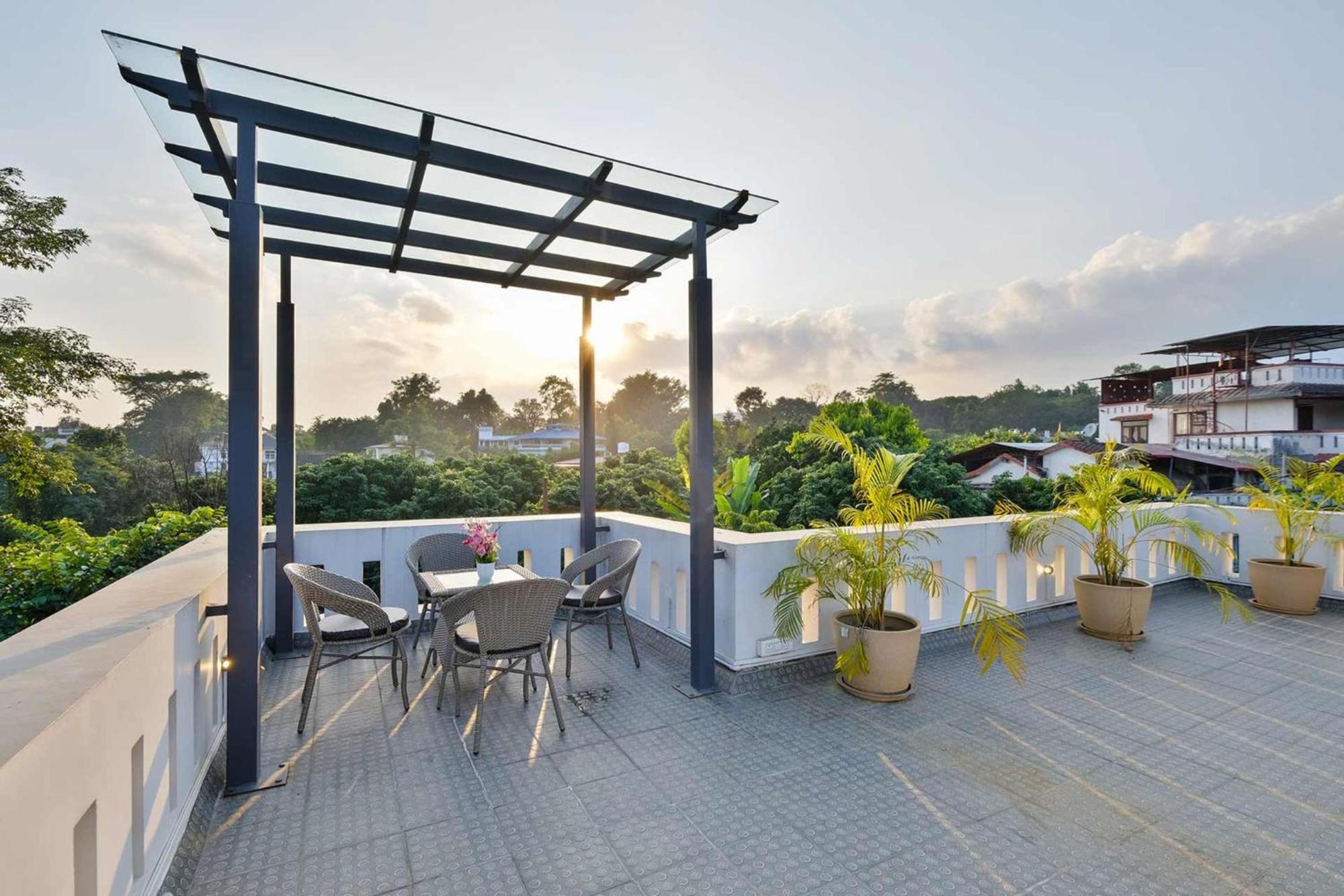 Villa Sierra Sky - Exquisite Elegant 4 Bedroom Villa Ντεχραντούν Εξωτερικό φωτογραφία